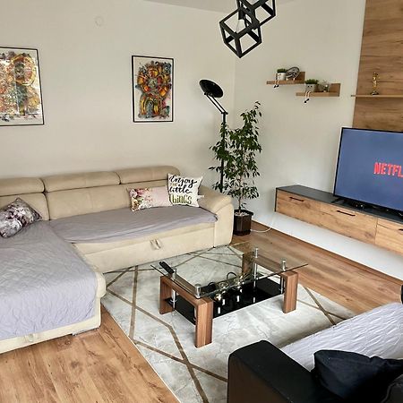 Luxury City Center Apartment Skopje Exterior photo
