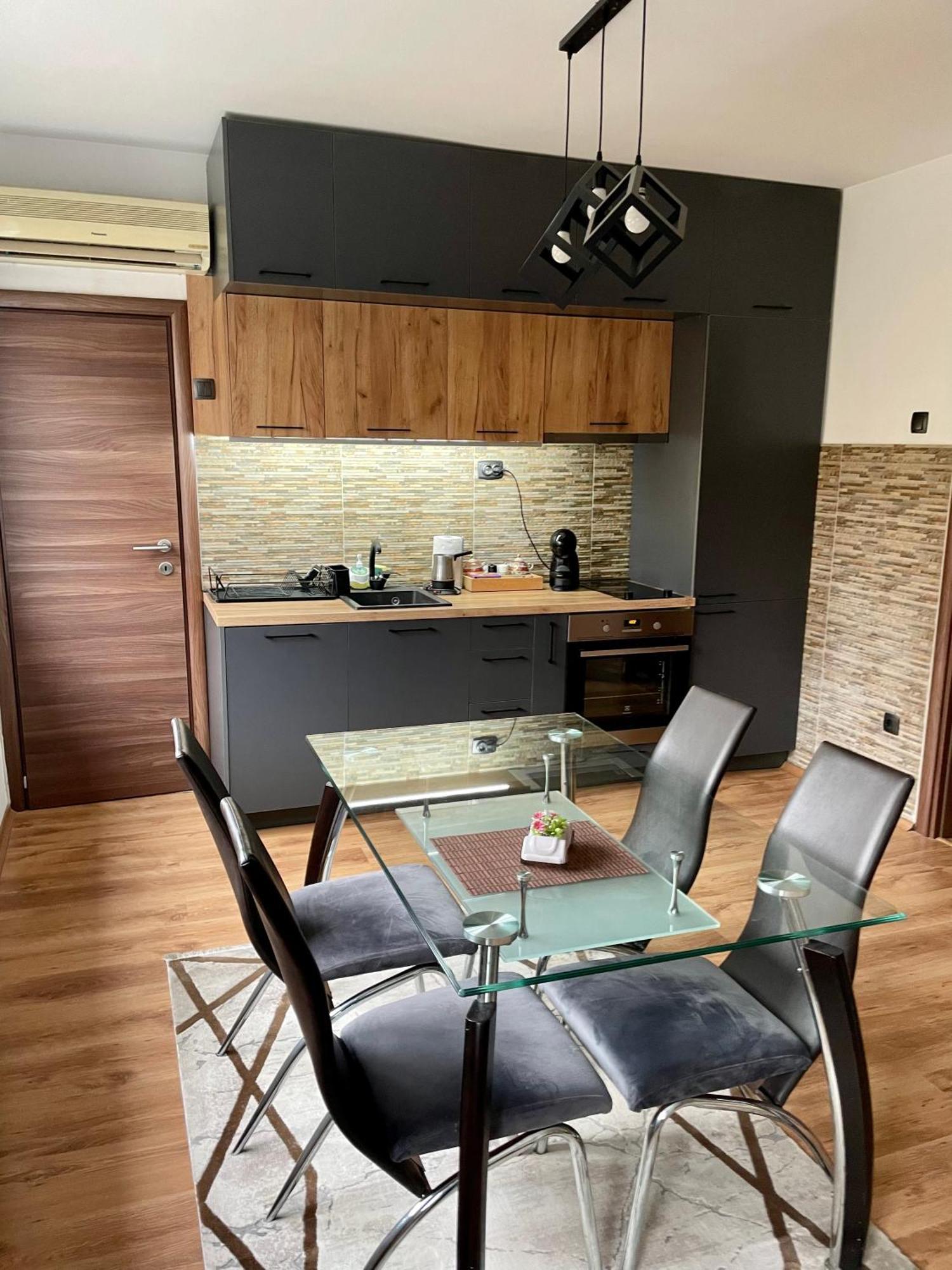 Luxury City Center Apartment Skopje Exterior photo